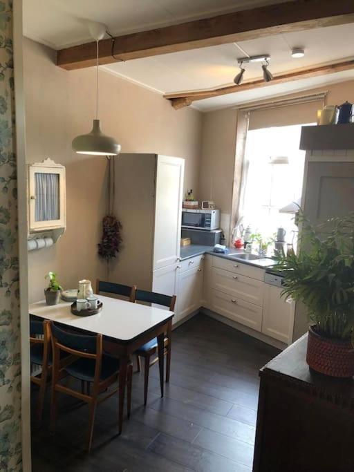 De Scheve Deur Villa Vollenhove ภายนอก รูปภาพ